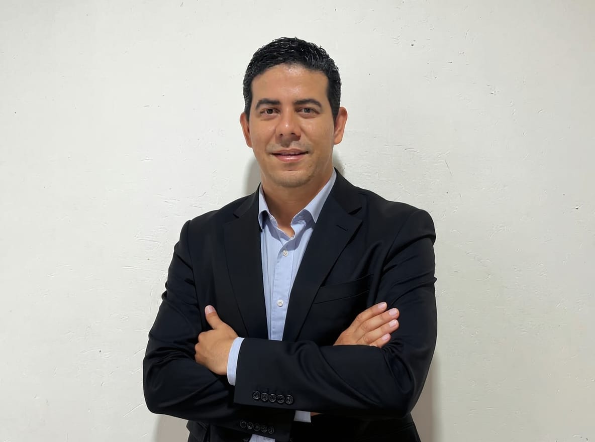 Foto del creador del curso